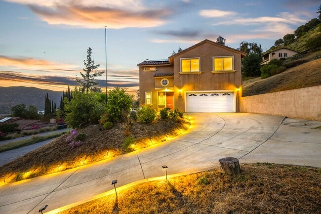 property at 3436 Laurashawn Ln