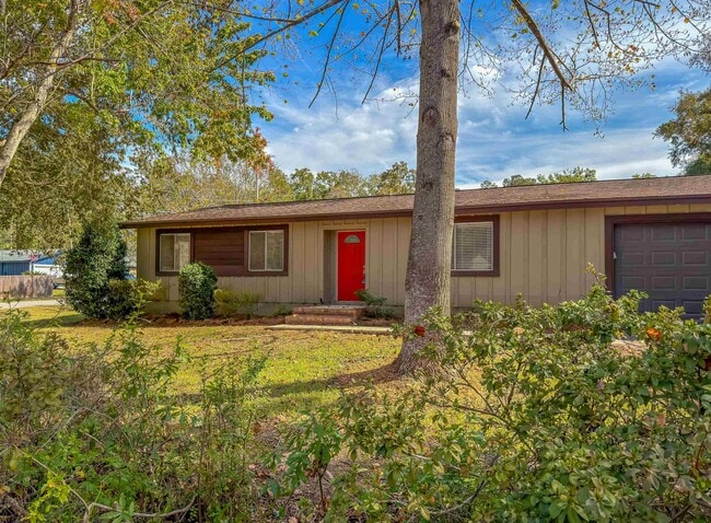 3235 Springdale Dr in Tallahassee, FL - Building Photo - Building Photo