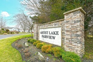 171 Fairview Cir in Middle Island, NY - Building Photo