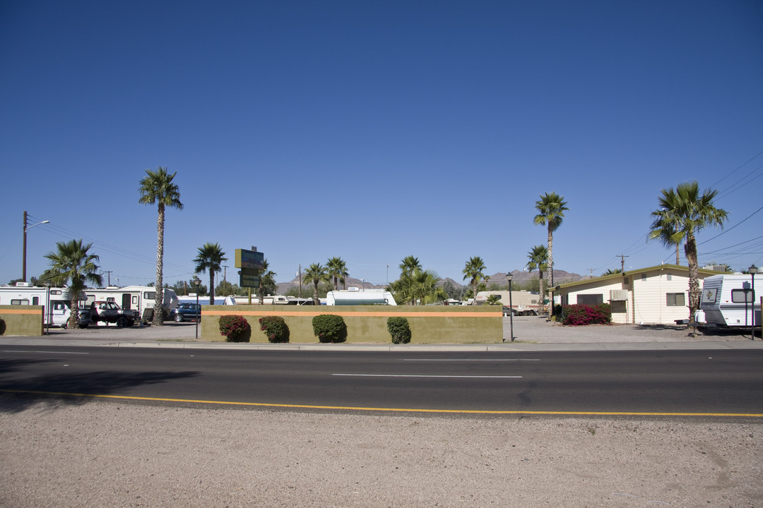 Pleasant Acres in Apache Junction, AZ - Building Photo