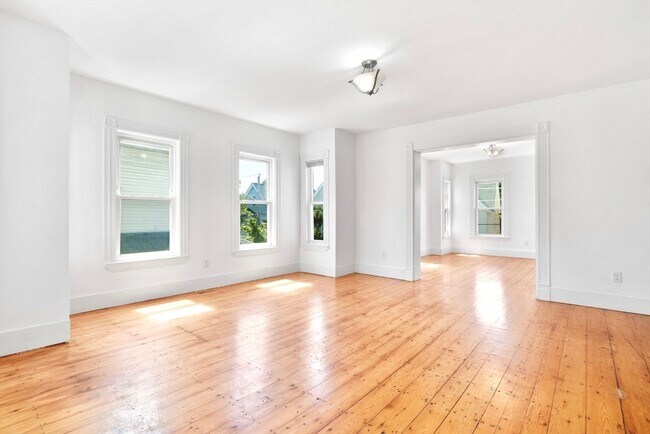 48 Ashland St in Malden, MA - Building Photo - Building Photo