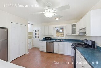 10626 S Dunmoor Dr in Silver Spring, MD - Building Photo - Building Photo