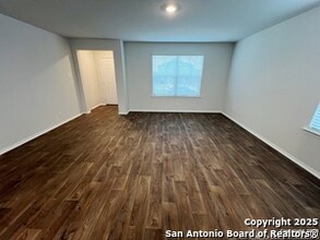 209 Greater Scaup in San Antonio, TX - Building Photo - Building Photo