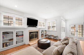 747 Jasmine St in Denver, CO - Building Photo - Building Photo