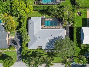 7800 SW 181st Terrace in Palmetto Bay, FL - Building Photo - Building Photo