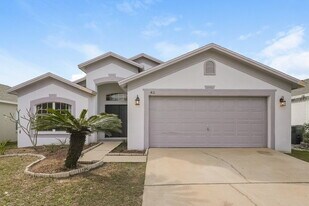 411 Sand Ridge Dr in Valrico, FL - Building Photo