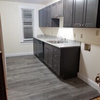 5 Cohasset St in Worcester, MA - Building Photo