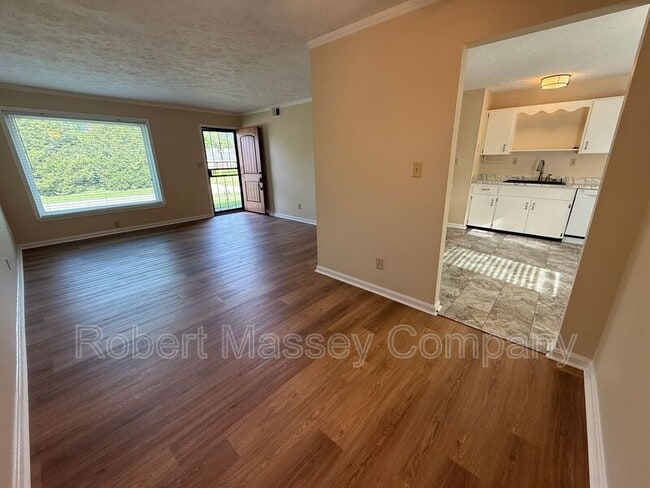 3305 Mcadams Ct in Louisville, KY - Building Photo - Building Photo