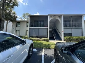 1311 S Pine Ridge Cir, Unit 1311 in Sanford, FL - Building Photo