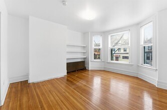 44 Booraem Ave in Jersey City, NJ - Building Photo - Building Photo