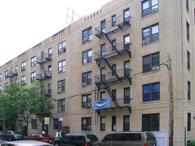 1048 Sheridan Ave in Bronx, NY - Foto de edificio - Building Photo