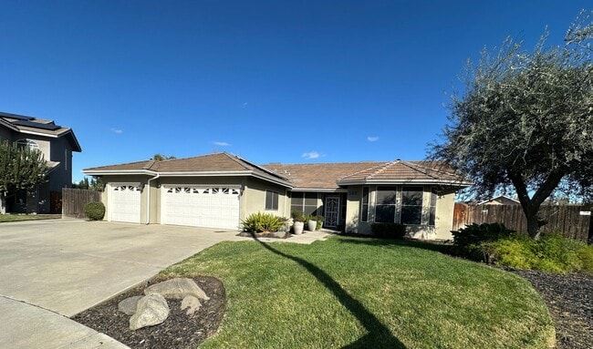 property at 540 W Birch Ct