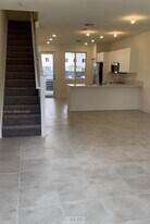 6455 NW 103rd Pl in Doral, FL - Building Photo