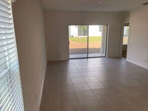 1825 Ross Hammock Ave in Groveland, FL - Building Photo - Building Photo