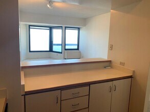 6363 Christie Ave in Emeryville, CA - Building Photo - Building Photo