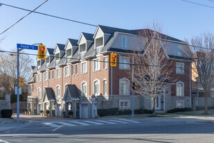 9 Hayes Ln in Toronto, ON - Building Photo