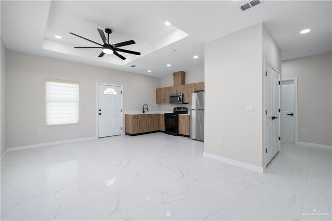 7 7th St in Rio Grande City, TX - Building Photo - Building Photo