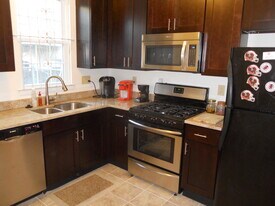 1519 Page St in Philadelphia, PA - Building Photo