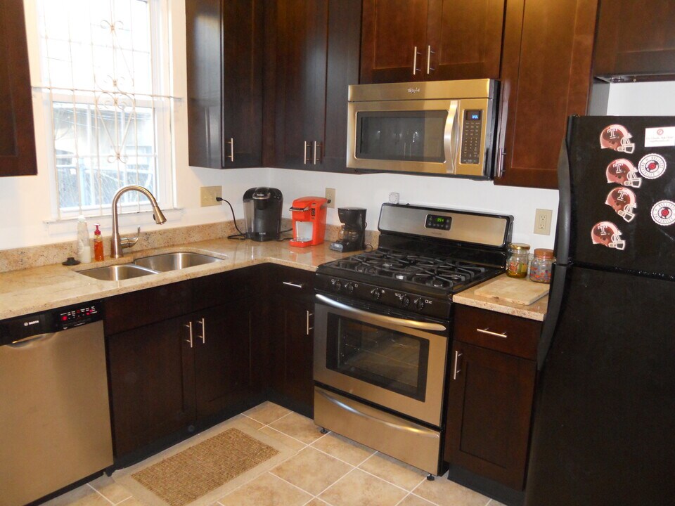 1519 Page St in Philadelphia, PA - Foto de edificio