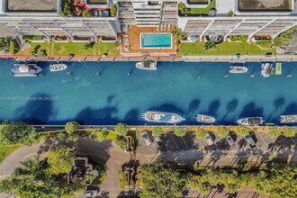 1650 NE 115th St in Miami, FL - Building Photo - Building Photo