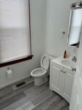 2320 Jenny Lind St, Unit First Floor in McKeesport, PA - Foto de edificio - Building Photo