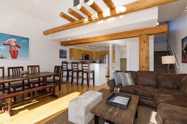 7 Saddle Ridge Rd in Big Sky, MT - Building Photo - Building Photo