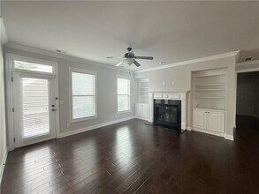 497 Ravenbrook Ln in Suwanee, GA - Building Photo - Building Photo