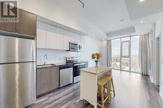 859 The Queensway in Toronto, ON - Building Photo - Building Photo