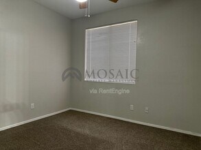 121 W Birchwood Pl in Chandler, AZ - Building Photo - Building Photo