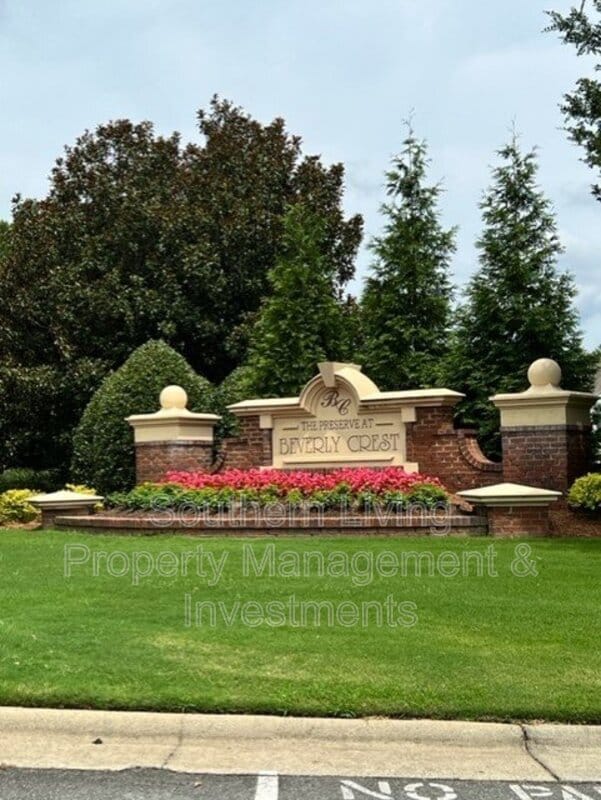 8214 Drakeview Ct in Charlotte, NC - Building Photo - Building Photo