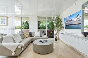 17555 Atlantic Blvd in Sunny Isles Beach, FL - Building Photo