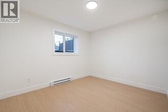 5181 Booth Ave in Burnaby, BC - Building Photo - Building Photo