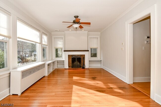 133 Pine Grove Ave in Summit, NJ - Building Photo - Building Photo