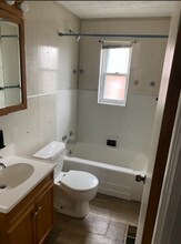 432 W Stewart St in Dayton, OH - Building Photo - Building Photo