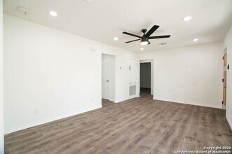 143 Kinder Dr in San Antonio, TX - Building Photo - Building Photo