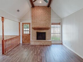 525 Oxford Ave in Corsicana, TX - Building Photo - Building Photo