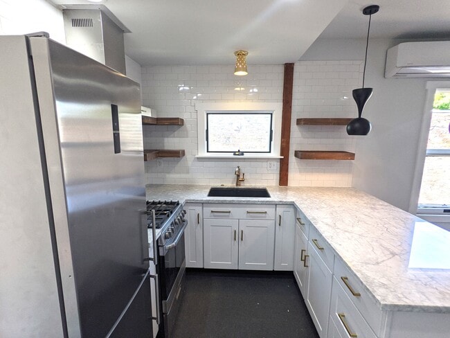 3554 4th Ave in Sacramento, CA - Foto de edificio - Building Photo