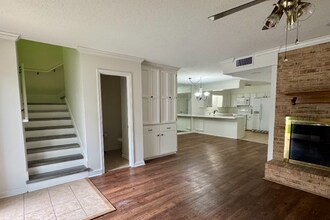 305 Halcott Dr in Lafayette, LA - Building Photo - Building Photo