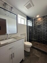 3294 S Newton St in Denver, CO - Foto de edificio - Building Photo