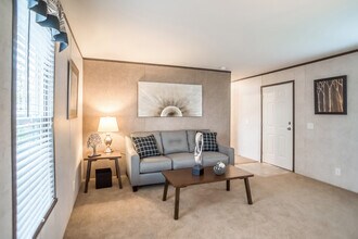 2251 Wellington Green Dr in Clarksville, IN - Building Photo - Building Photo