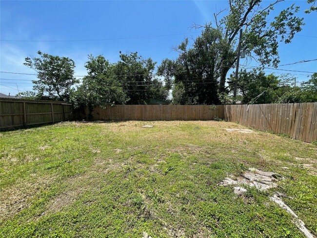 property at 411 Guyer St