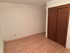 1201 57th Ave N, Unit 1 in Minneapolis, MN - Foto de edificio - Building Photo