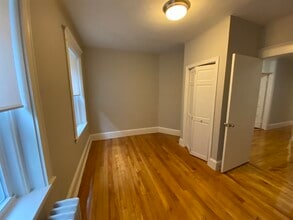 228 South St, Unit 1 in Boston, MA - Foto de edificio - Building Photo