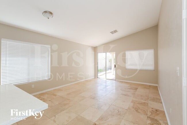 5225 Meadow Rock Ave in Las Vegas, NV - Building Photo - Building Photo