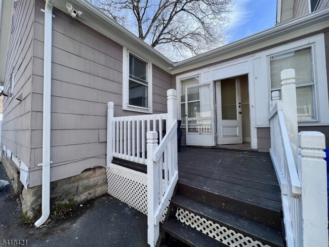 property at 81 Monroe Pl