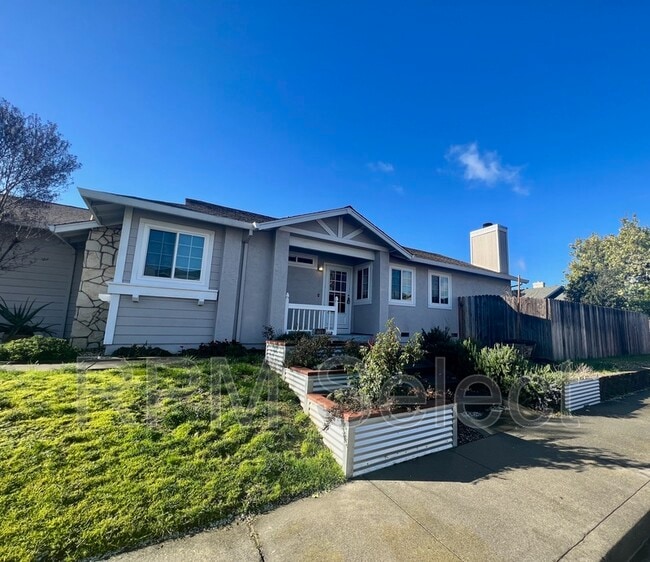 1180 Camellia Ln in Suisun City, CA - Building Photo - Building Photo