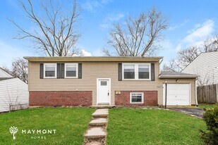 2557 Berthbrook Dr in Cincinnati, OH - Building Photo