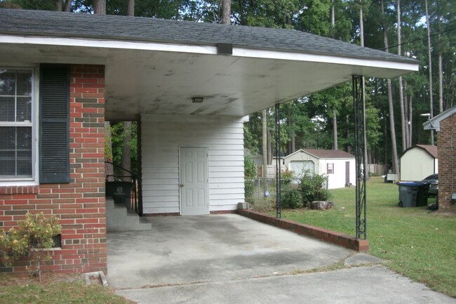 836 Burton St in Rocky Mount, NC - Foto de edificio - Building Photo