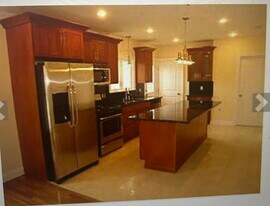 160 Waverley Ave, Unit #2 in Watertown, MA - Building Photo