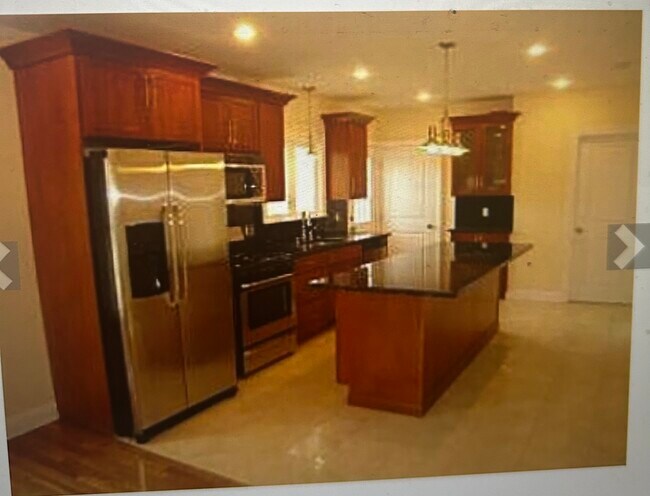 property at 160 Waverley Ave